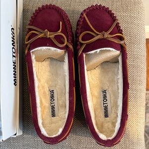 Minnetonka Women's Moccasins in Bordeaux with Brown Leather Accents